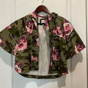 Gap girls camo poncho sz small